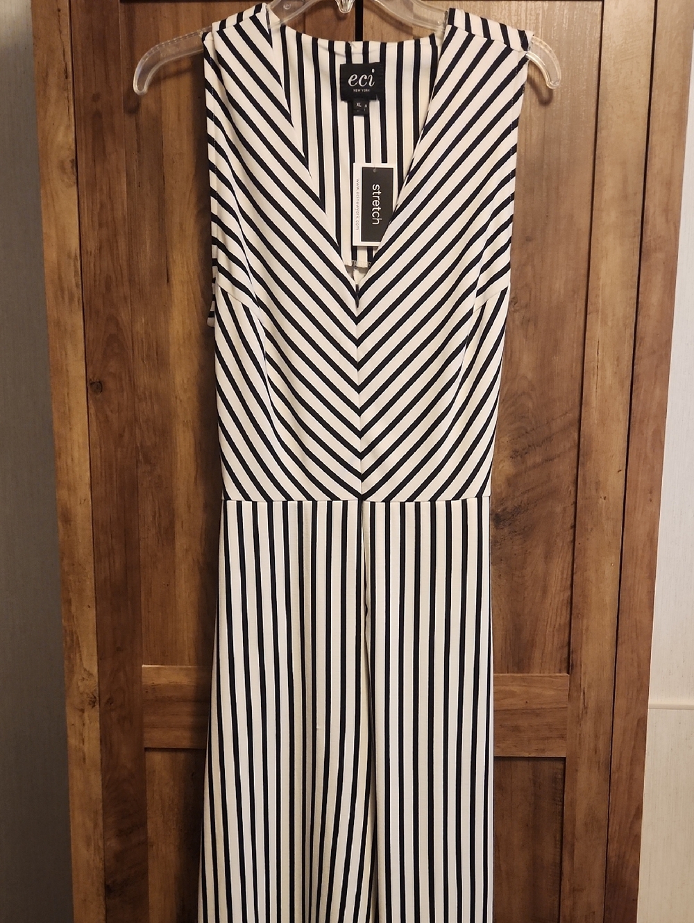 Black & White Striped V-Neck Belted Wide Leg Plus Size Jumpsuit - NWT